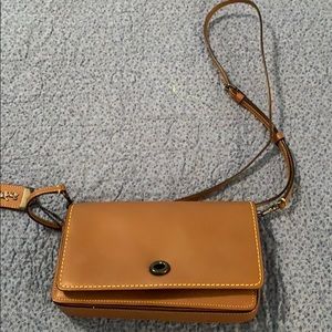 Coach glove tanned leather cross body “Dinky”